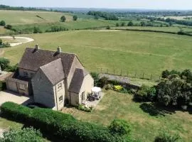 The Cottage at Maugersbury - Idyllic Cotswold's cottage with unobstructed views