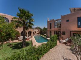 Villa DAR BOUMA, hotel v destinácii Ghazoua