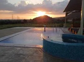 LakeView Trichonida