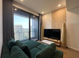 luxurious apartment close to city center, hotel with jacuzzis in Ho Chi Minh City