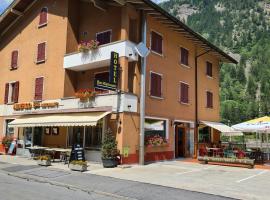 Hotel Ristorante Baldi, hotel near Ice Hockey Arena Valascia, Fiesso