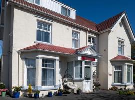 Rosaire Guest House, guest house in Llandudno