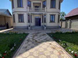 Rauza Guest Villa: Bişkek'te bir otel