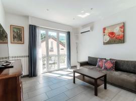 Tresa Apartment by Quokka 360 - flat in Custom, hotel in Lavena Ponte Tresa