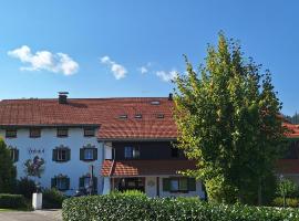 Karsten Gauselmanns Heißenhof Hotel garni, casa de huéspedes en Inzell