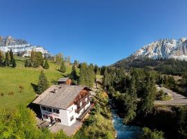 LAKE & RIVER Hotel, Hotel in Karersee