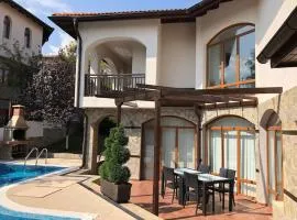 STUNNING VILLA with PRIVATE POOL