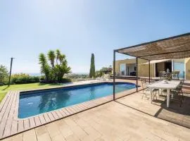 Casa Mar Blava con piscina comunitaria junto Barcelona Centro