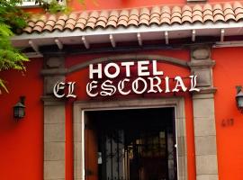 Hotel Escorial, hotelli kohteessa La Serena lähellä lentokenttää La Floridan lentoasema  - LSC 