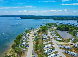 Four Corners RV Resort，安提阿的海灘飯店