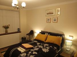 Inviting 4-Bed Apartment in Walsall、ウォルソールのホテル