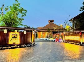 COZY SHIROI RESORT, hotel in Nang Rong