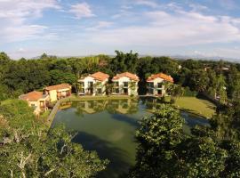 Pousada do Lago Penedo، فندق بالقرب من Resende Airport - REZ، بينيدو