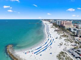 Pelican Point on Clearwater Beach, serviced apartment in Clearwater Beach