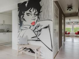 Cozy townhouse 6 beds in Stockholm County, stuga i Kungs&auml;ngen