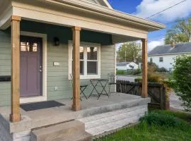 Highlands Home With Garage