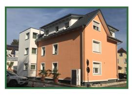 Bodensee Sunshine Zimmer & Apts., B&B in Uhldingen-Mühlhofen