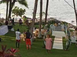 Les Villas Bohèmes de Kribi, haustierfreundliches Hotel in Bébamboué