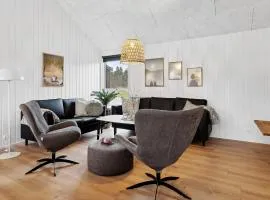 Spacious Retreat for 20 - By Traum Ferienwohnungen
