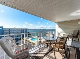 Family-Friendly Ocean City Condo Walk to Beach!