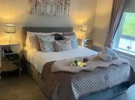 The Verve Lodge - 4 bed home in Mountcharles