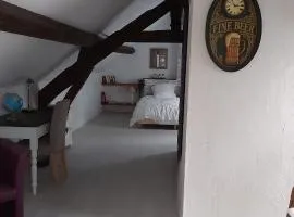 La chambre de la maison du four à pain