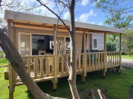 Seignosse - Mobil-home 5 pers climatisé dans Camping 4 étoiles, viešbutis mieste Senjosas