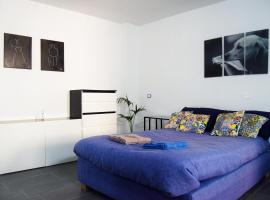 Monolocale di 55mq in villa 8km da Pompei, apartman u gradu 'San Giuseppe Vesuviano'