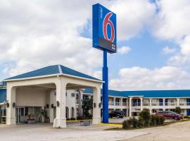 세귄에 위치한 호텔 Motel 6 Seguin TX