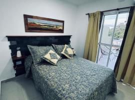 Departamento BELGRANO CENTRO, hotel com estacionamento em Paran&aacute;