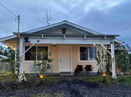 Kope Hale2 Farm House between Hilo & Volcano Park, B&B i Pahoa