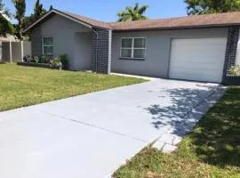 Pinebrook Home Close to Beach