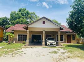 Nabilah Homestay, Besut, hotel en Kampung Raja