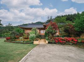 Yeosu Hanulchaeok Pension, hotel v destinaci Josu