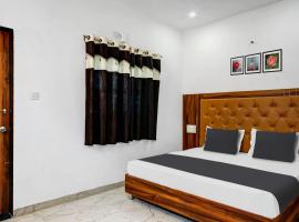 SPOT ON Hotel Raj Villa, ξενοδοχείο τριών αστέρων στο Ουνταϊπούρ