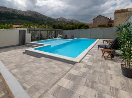 Relax House Rosemary