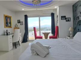 Kandi 1,2,3 Palace Rentals Studio