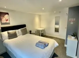 Large City Centre Room