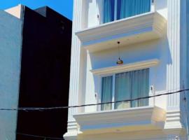 Hotel Arrow 19, hotel v destinaci Bareilly