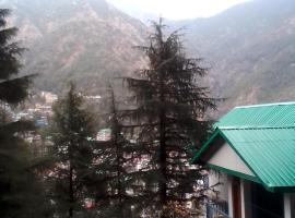Himalayan Bed & Breakfast, Triund Trekking and Snowline Trekking Hostel, hotel in Dharamshala