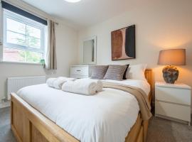 Close to Warwick University - Clover Way by Tŷ SA, guest house in Canley