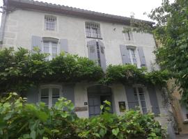 Chez Julou et Rosalie, hotell i Puilaurens