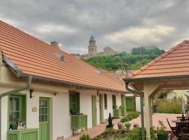 Pannonhalma Várlak Vendégház, hotel en Pannonhalma