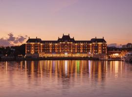 Hotel Denhaag Huis Ten Bosch, отель в городе Сасебо