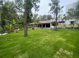 Coffee minas estate bungalow, hotel v destinaci Yercaud