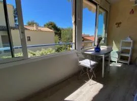 Beautiful dwelling close to the sea