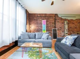 Cityscape Elegance - Stylish Skyline Views Retreat, hotel i Bangor