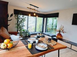 Two sister&rsquo;s Lodge