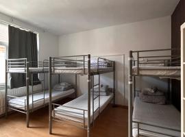 Etterbeek Youth Hostel, hostel sa Brussels