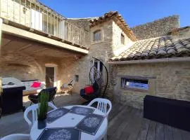 Maison de village cosy avec terrasse privée